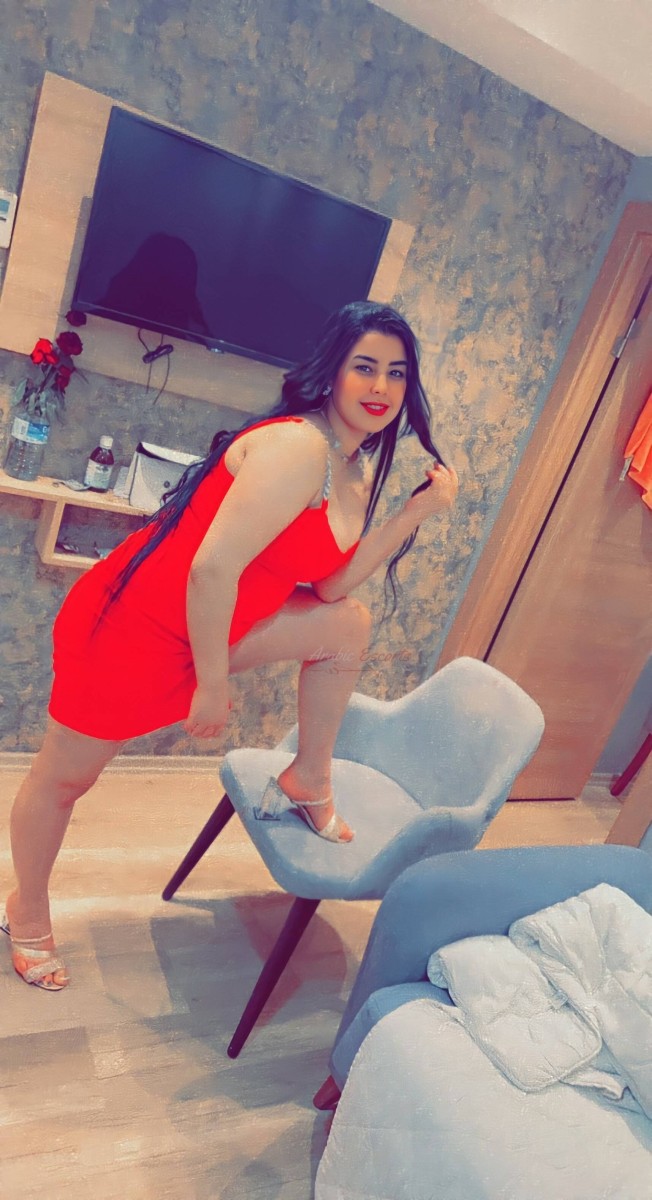 Shaima sexy Arab girl in Istanbul
