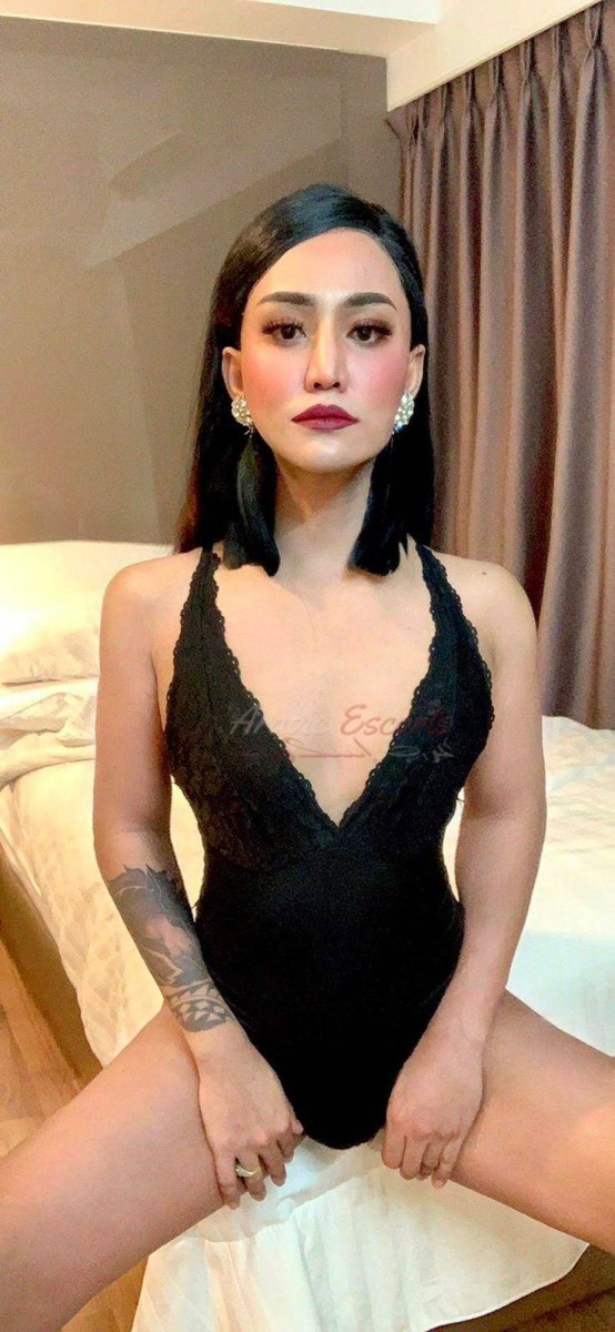 Maxi Ladyboy FROM Thailand in istanbul