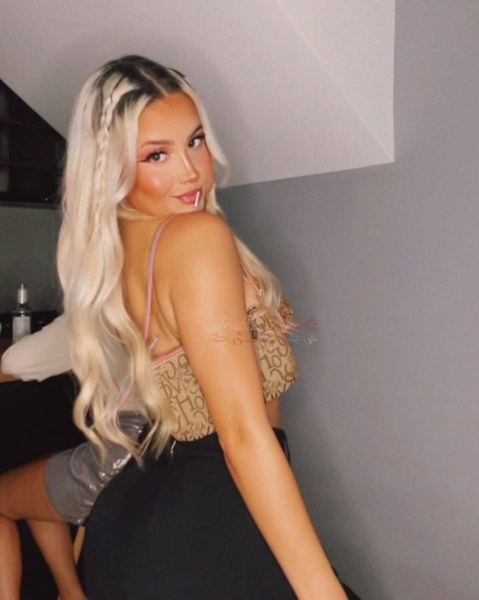 escort girl only WhatsApp