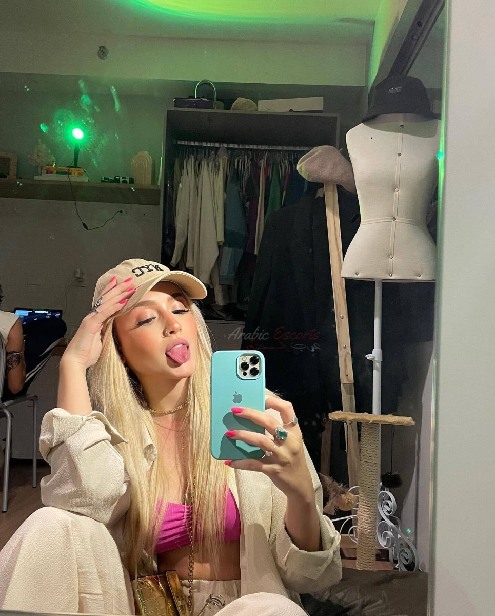 escort girl only WhatsApp